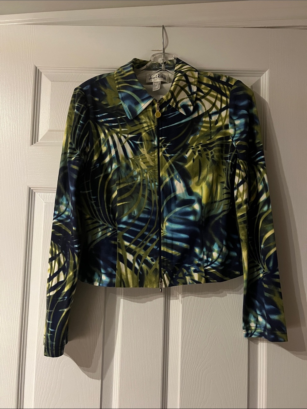 Joseph Ribkoff Green and Navy Leaf-Print Zip Jacket